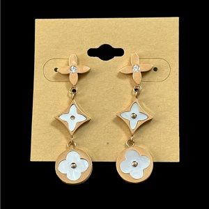 Rose Gold, Mother of Pearl, Clover Leaf, High Quality Fashion Jewelry